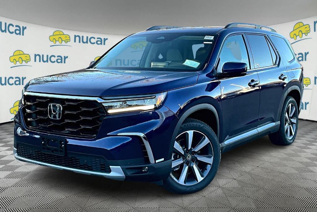 new 2025 Honda Pilot car, priced at $52,715