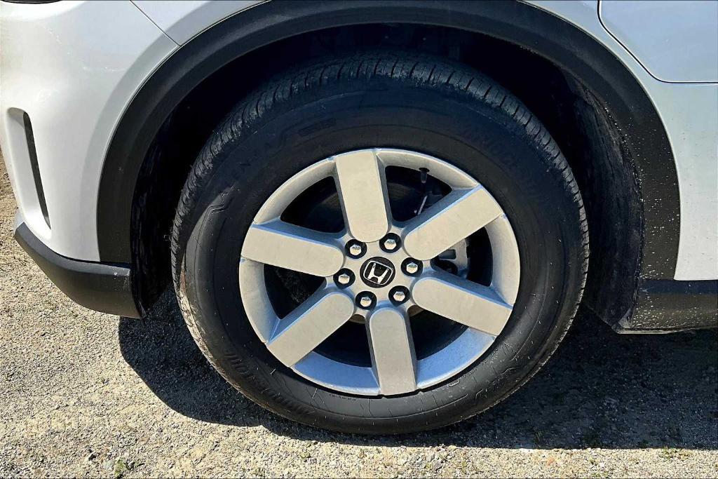 new 2025 Honda Prologue car, priced at $52,305