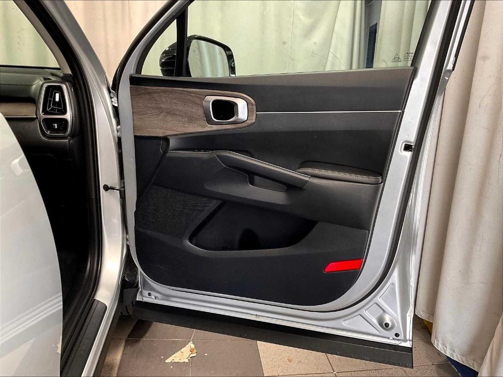 used 2022 Kia Sorento car, priced at $28,750