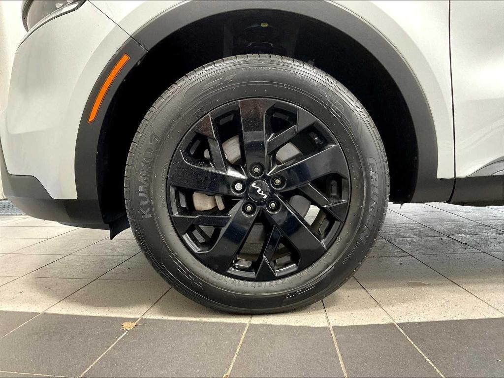 used 2022 Kia Sorento car, priced at $28,750