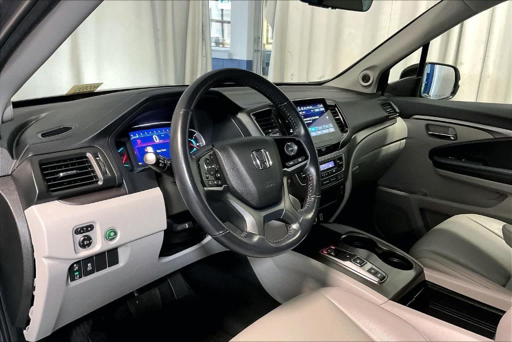 used 2022 Honda Pilot car, priced at $29,992