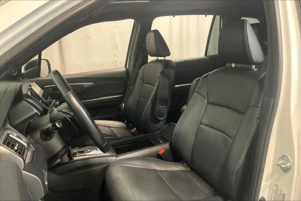 used 2021 Honda Passport car, priced at $28,400