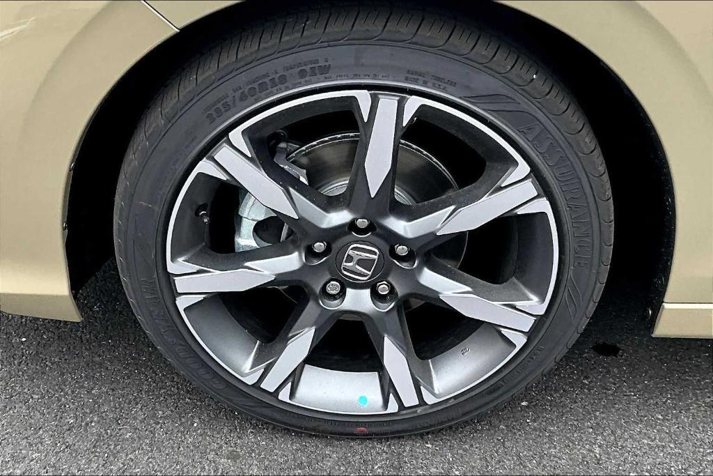 new 2025 Honda Civic Hybrid car, priced at $34,755