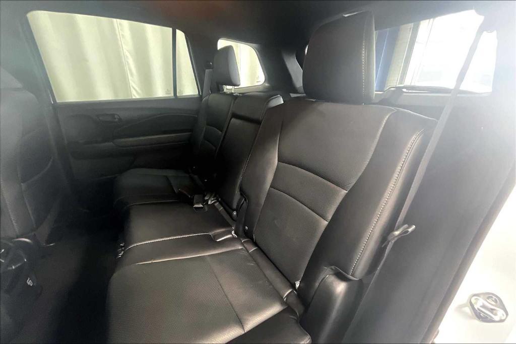 used 2022 Honda Passport car, priced at $32,500