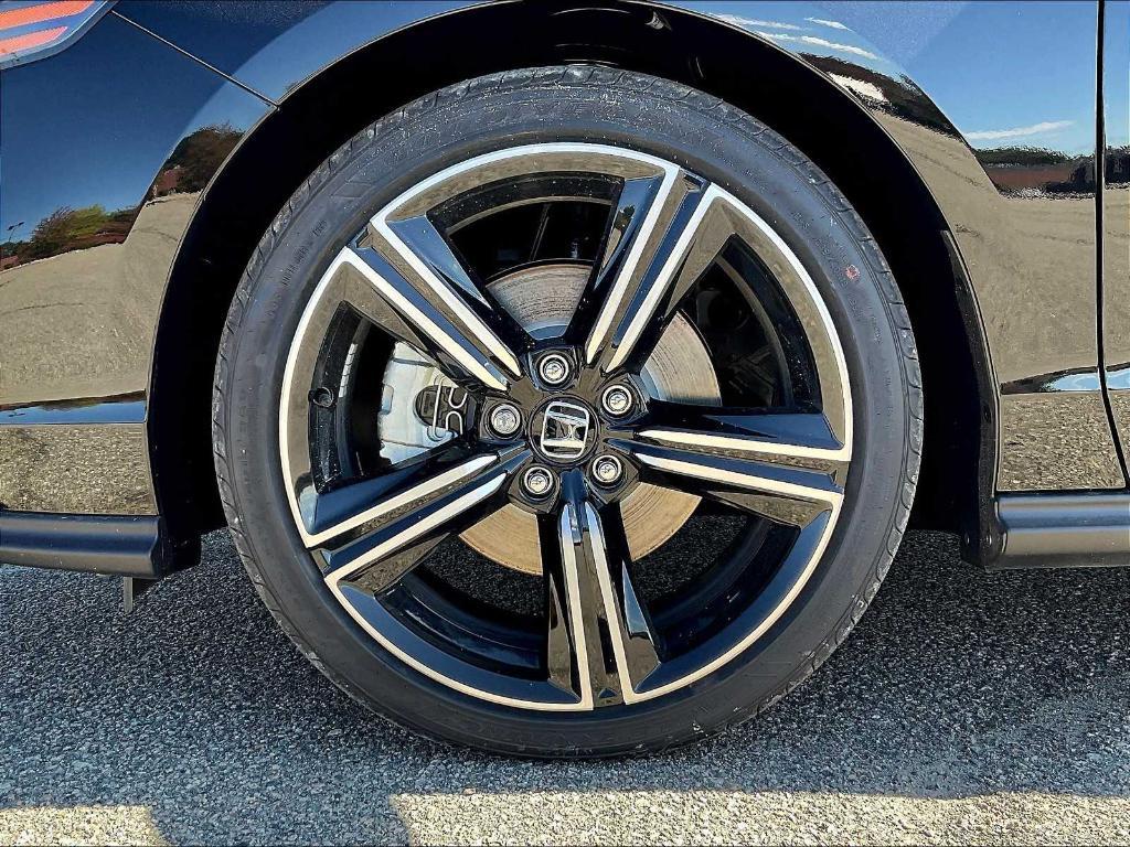 new 2025 Honda Accord Hybrid car, priced at $34,804