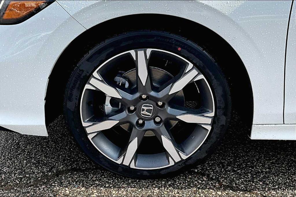 new 2025 Honda Civic Hybrid car, priced at $33,555