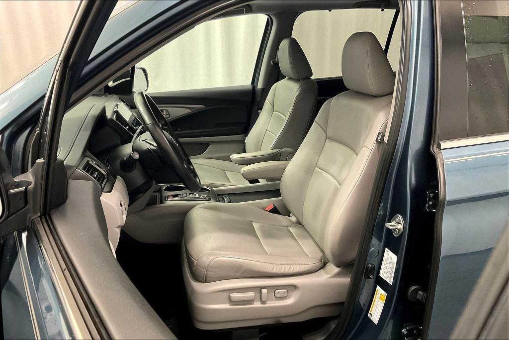 used 2021 Honda Pilot car, priced at $29,900