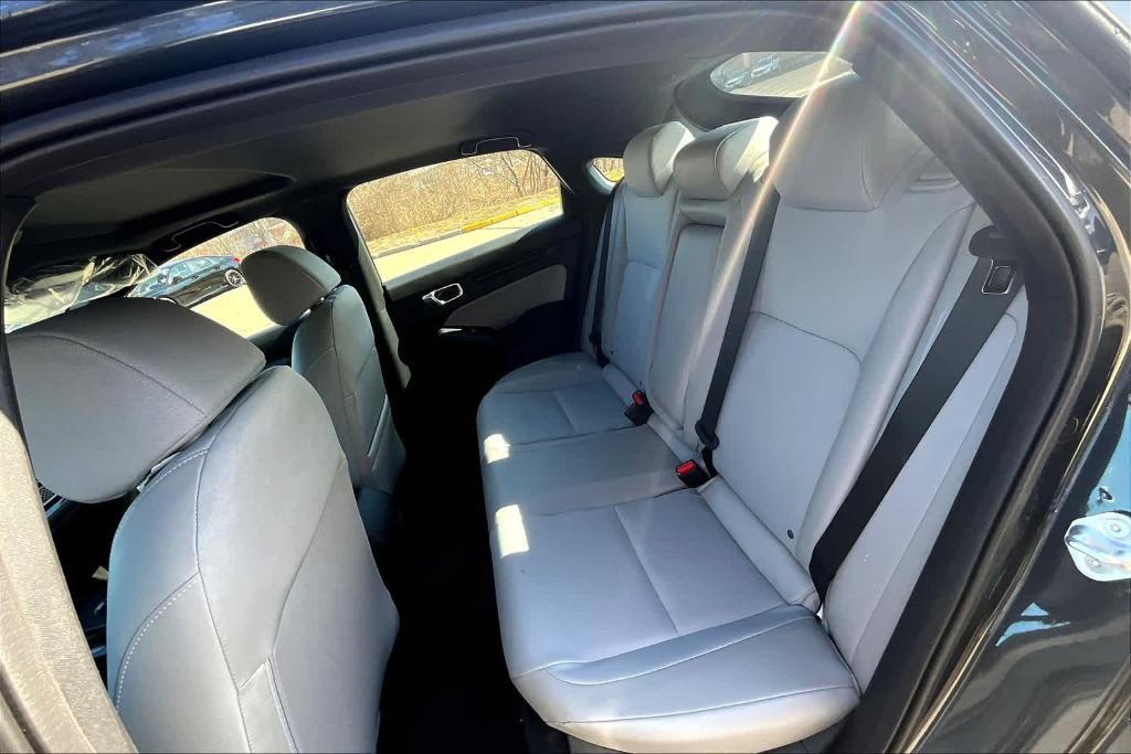 new 2025 Honda Civic Hybrid car, priced at $31,300