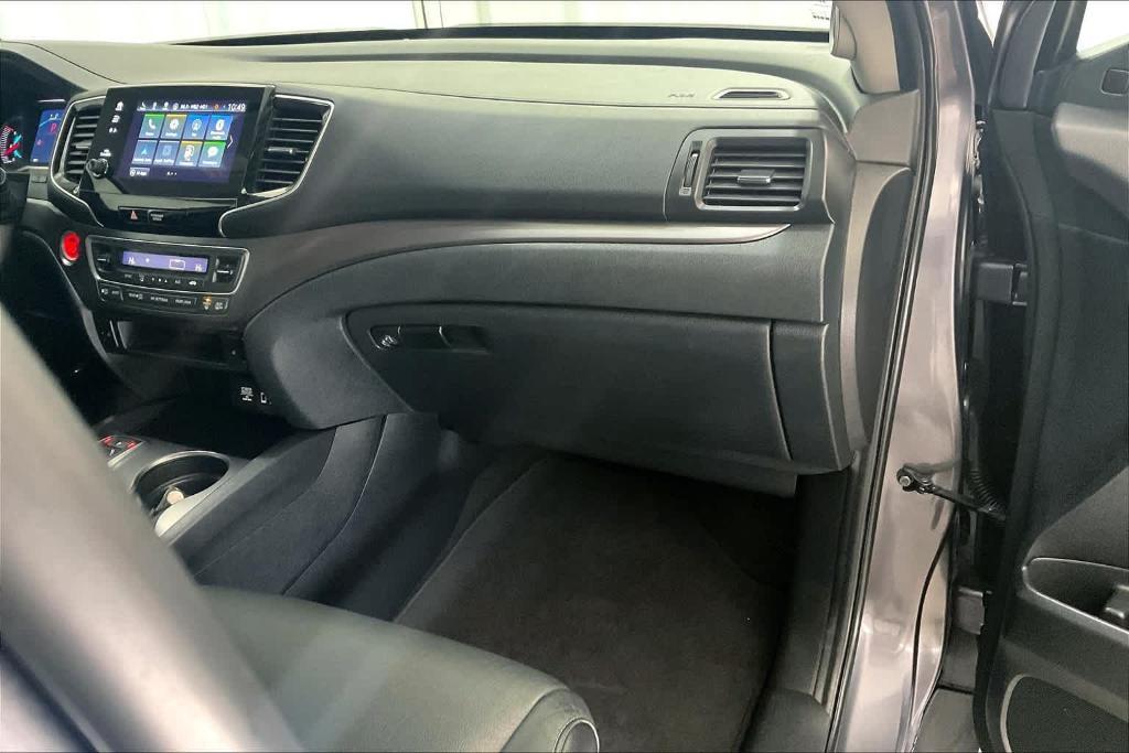 used 2021 Honda Pilot car, priced at $28,100