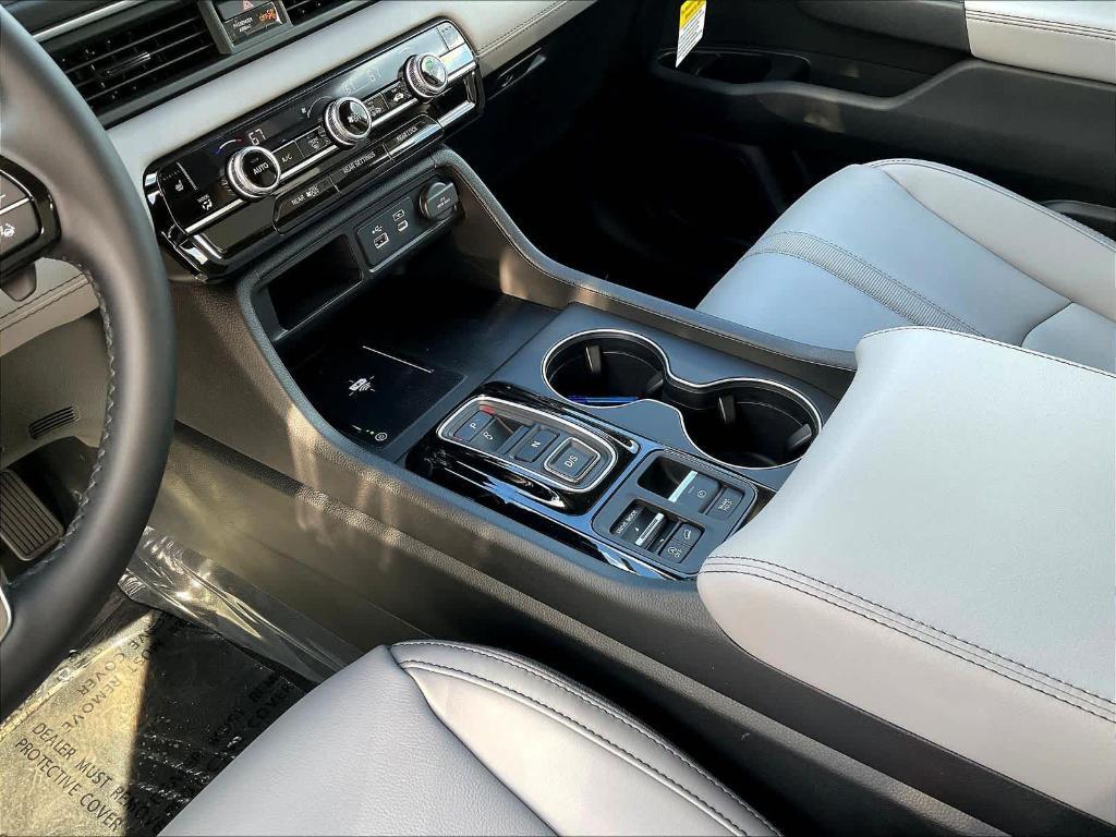 new 2025 Honda Pilot car, priced at $47,825