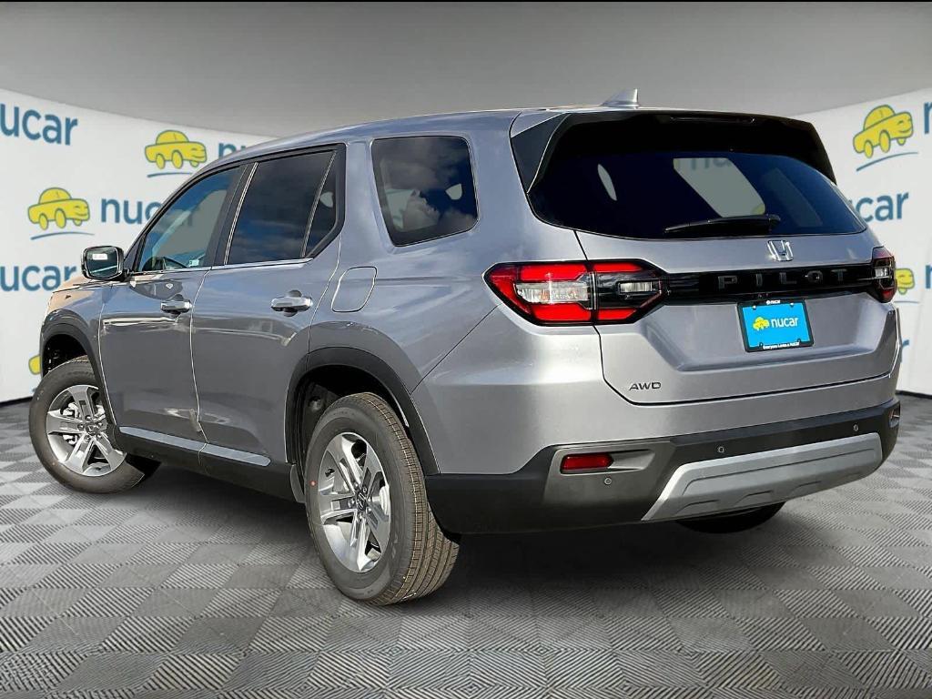new 2025 Honda Pilot car, priced at $47,825