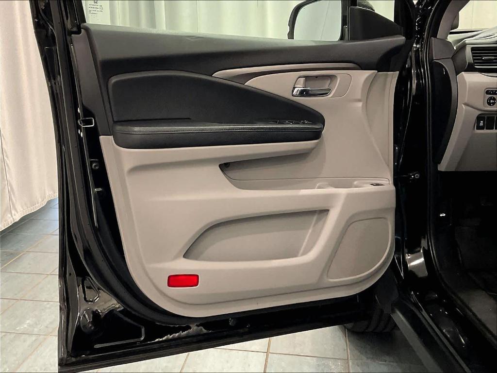 used 2017 Honda Pilot car, priced at $19,750