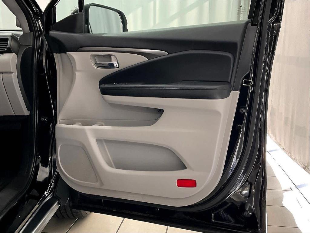 used 2017 Honda Pilot car, priced at $19,750