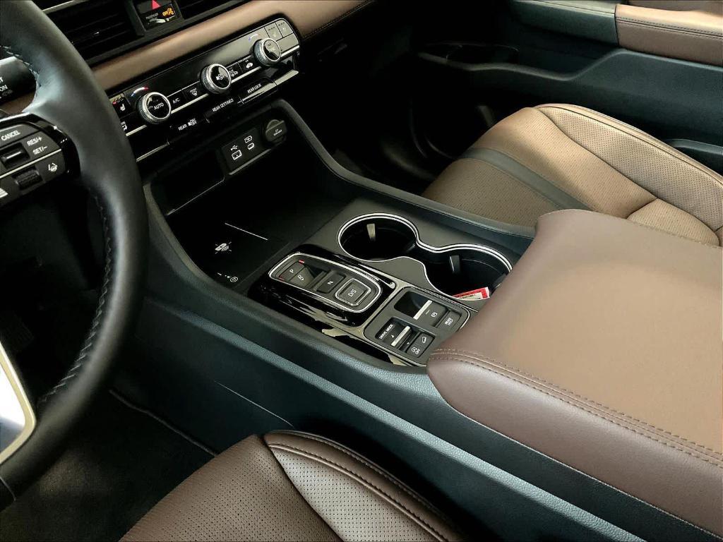 new 2025 Honda Pilot car, priced at $52,104