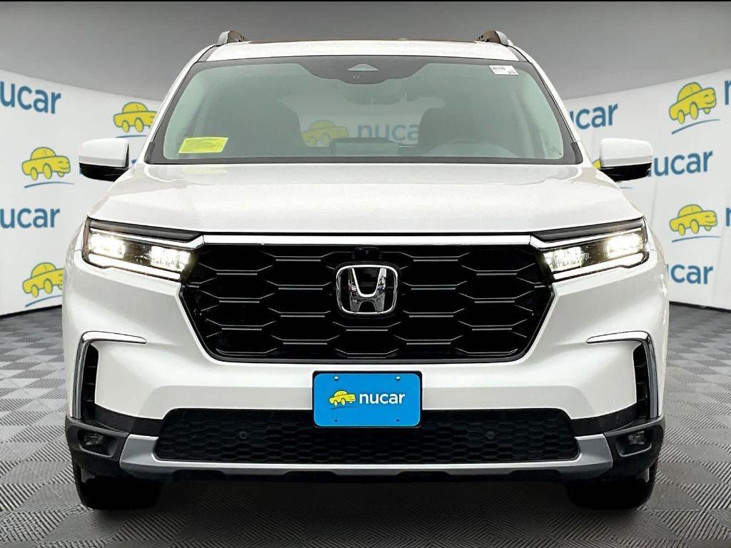 new 2025 Honda Pilot car, priced at $52,104