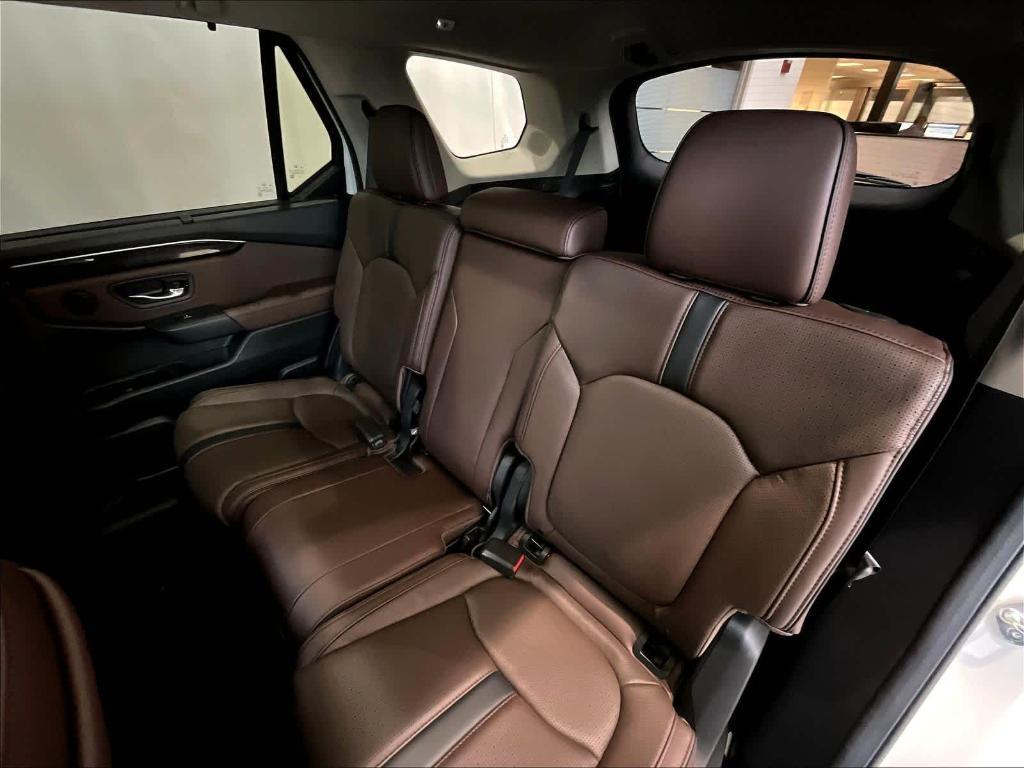 new 2025 Honda Pilot car, priced at $52,104