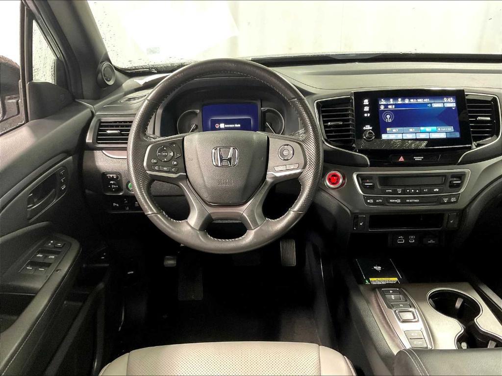 used 2025 Honda Passport car, priced at $38,850