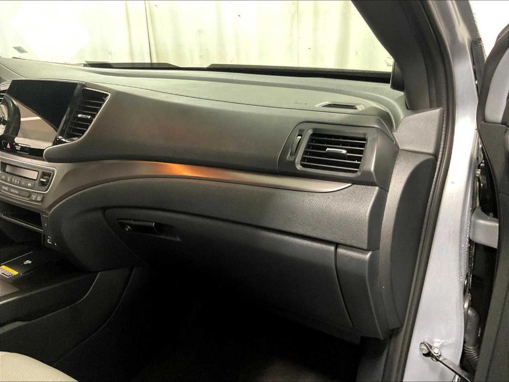 used 2025 Honda Passport car, priced at $38,850