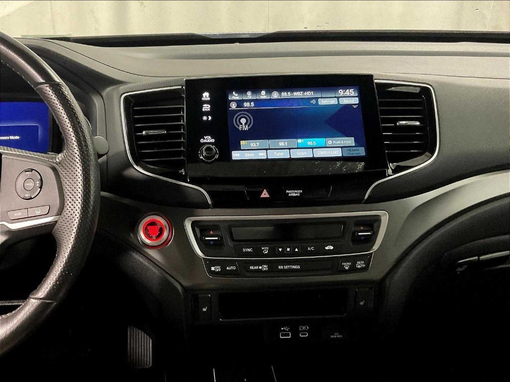 used 2025 Honda Passport car, priced at $38,850