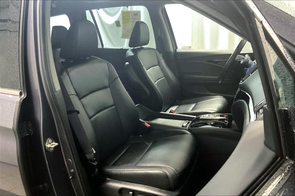 used 2020 Honda Pilot car, priced at $25,900