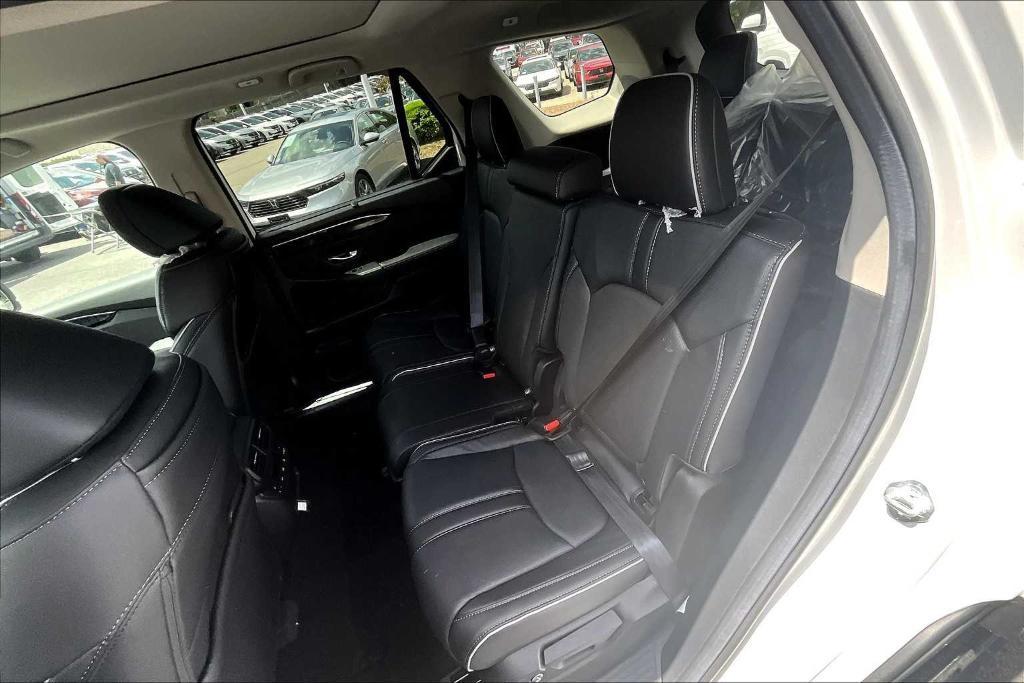 new 2025 Honda Pilot car, priced at $54,985