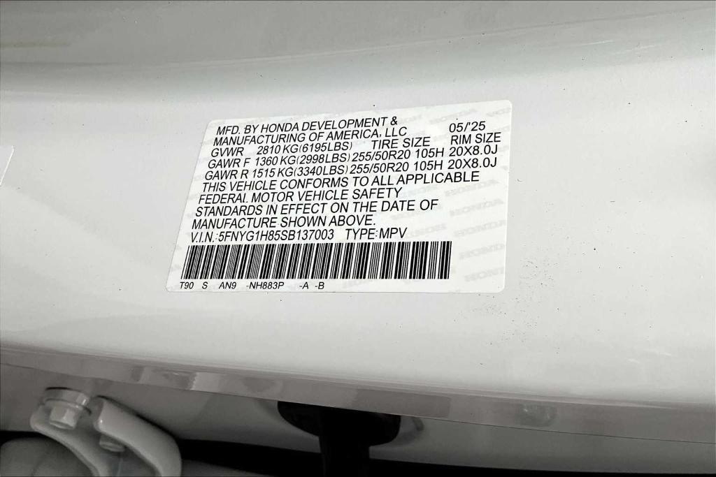 new 2025 Honda Pilot car, priced at $54,985