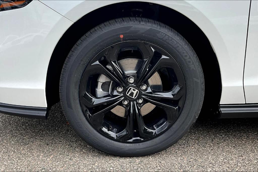 new 2025 Honda Accord car, priced at $32,165