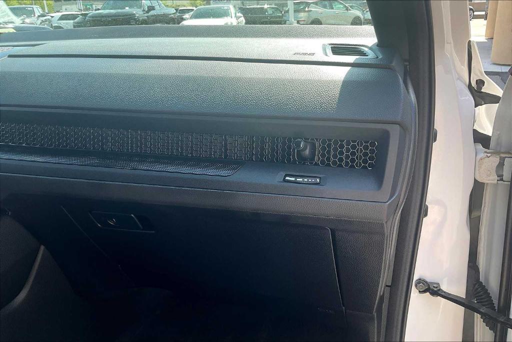 used 2025 Honda CR-V Hybrid car, priced at $38,900