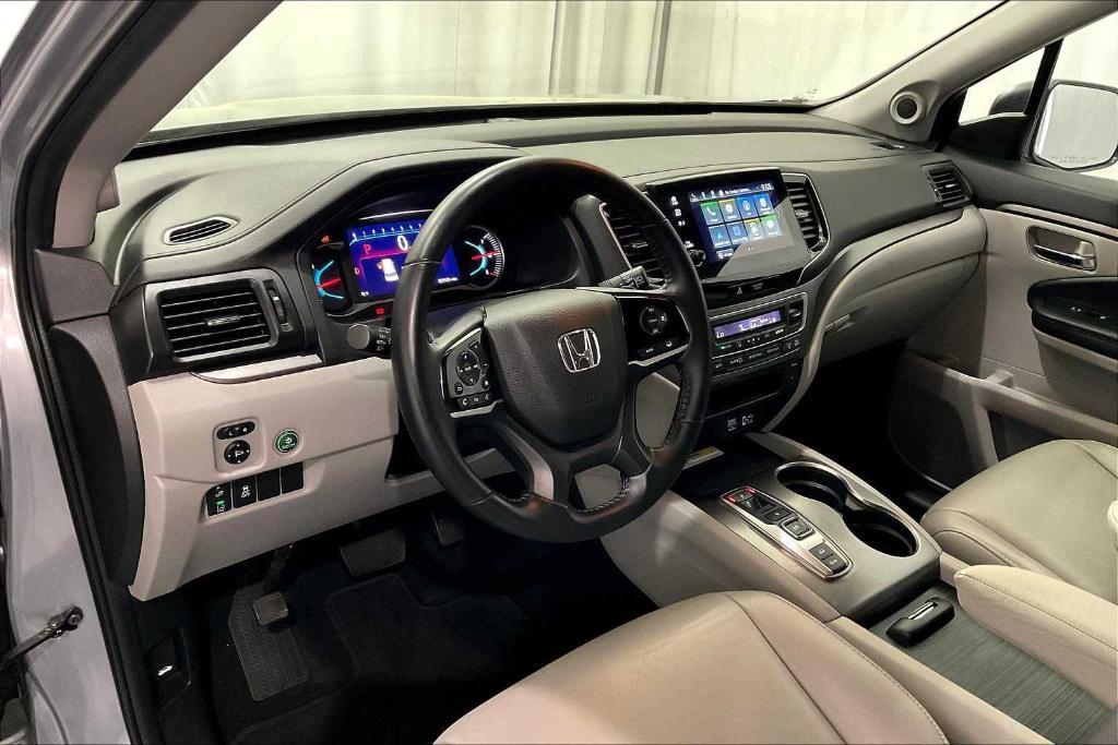 used 2022 Honda Pilot car, priced at $33,900