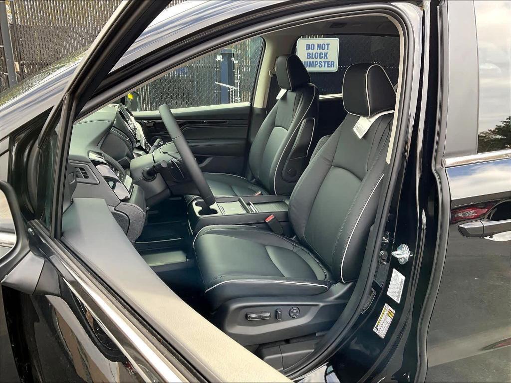 new 2026 Honda Odyssey car, priced at $48,990