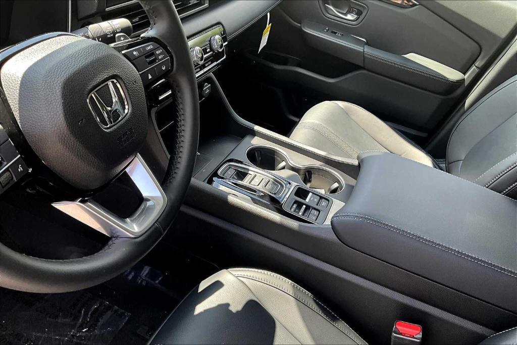 new 2025 Honda Pilot car, priced at $52,950