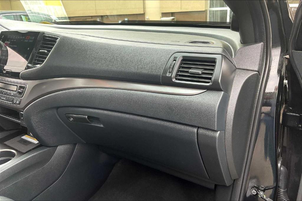 used 2022 Honda Passport car, priced at $33,500