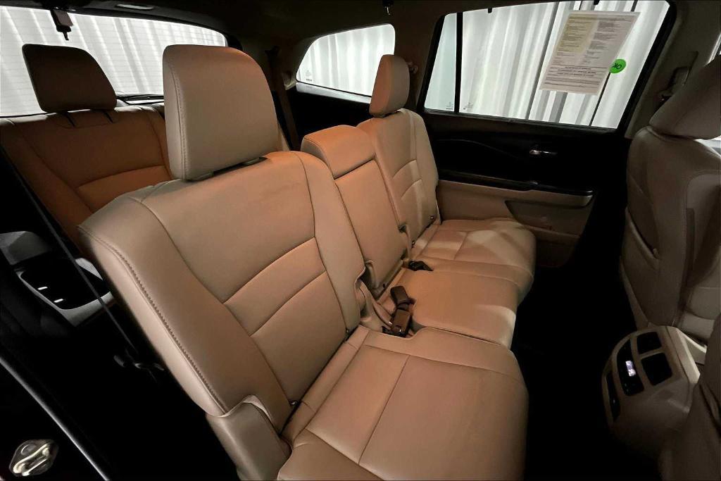 used 2020 Honda Pilot car, priced at $28,750