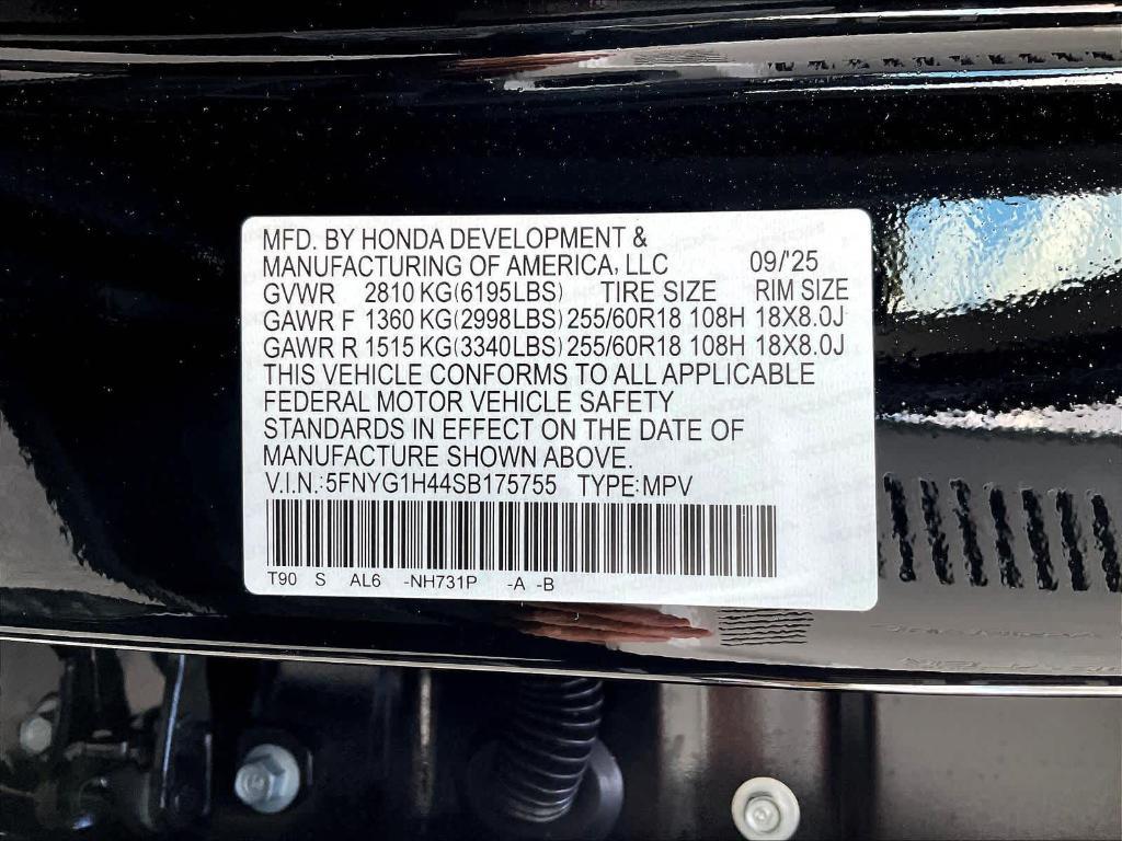 new 2025 Honda Pilot car, priced at $45,216