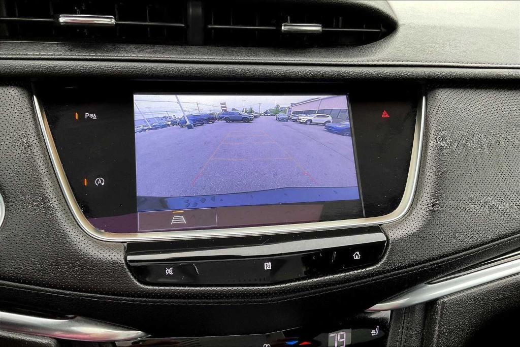 used 2021 Cadillac XT5 car, priced at $32,900
