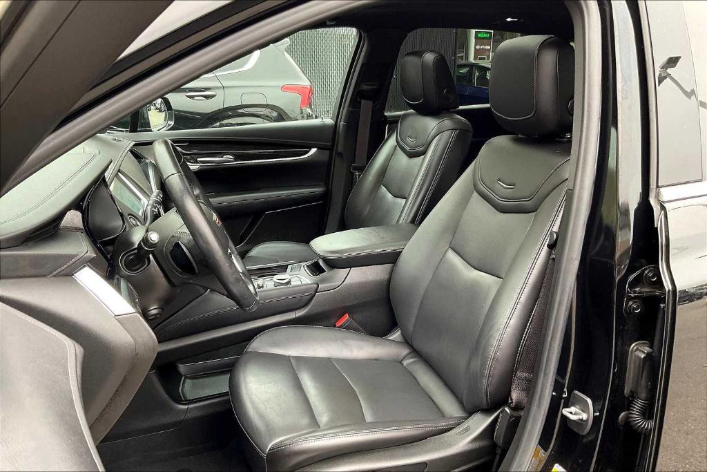 used 2021 Cadillac XT5 car, priced at $32,900