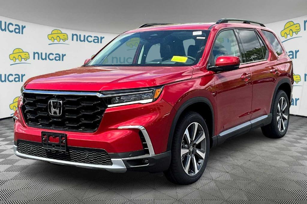 new 2025 Honda Pilot car, priced at $52,556