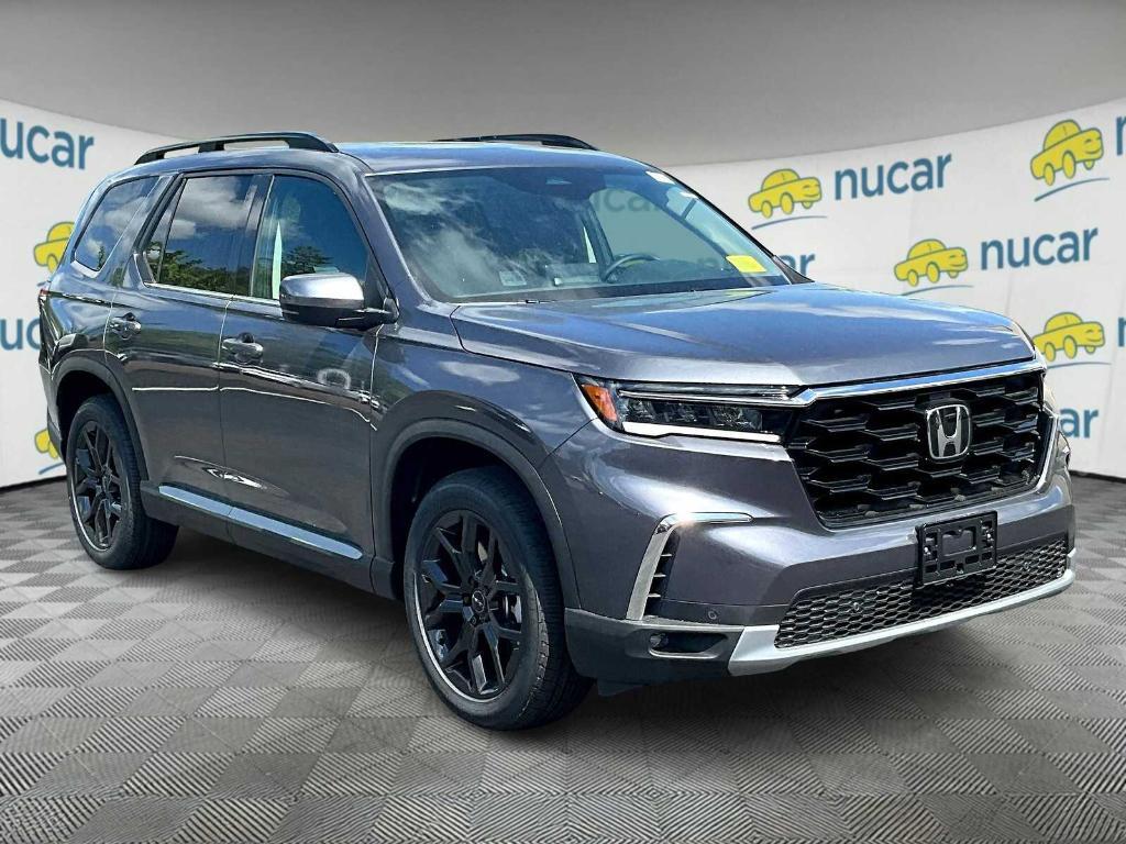 new 2025 Honda Pilot car, priced at $52,950