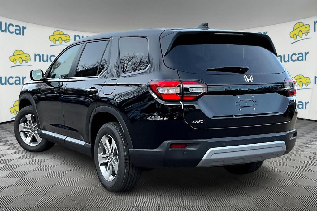 new 2025 Honda Pilot car, priced at $46,995