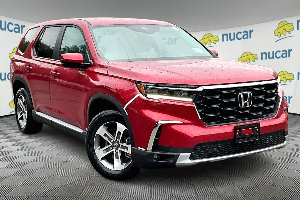 new 2025 Honda Pilot car, priced at $44,986