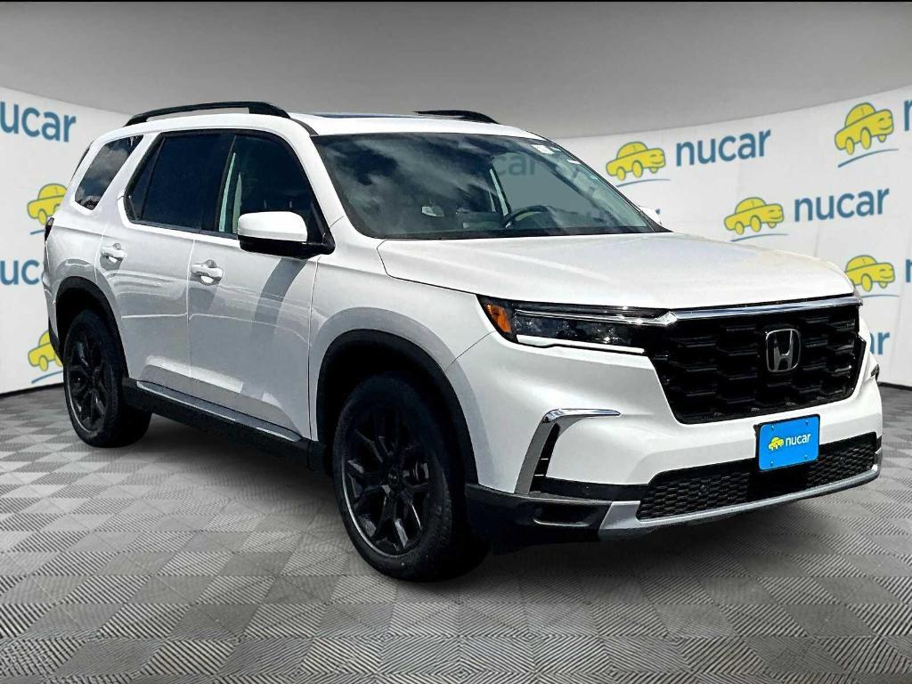 new 2025 Honda Pilot car, priced at $53,405