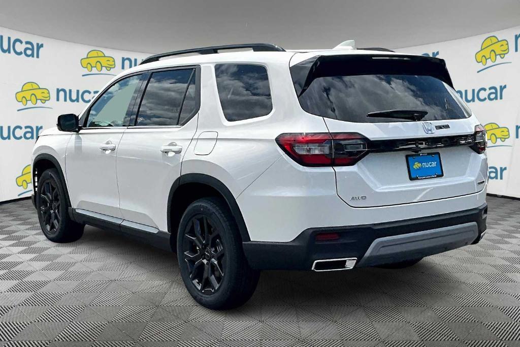 new 2025 Honda Pilot car, priced at $53,405