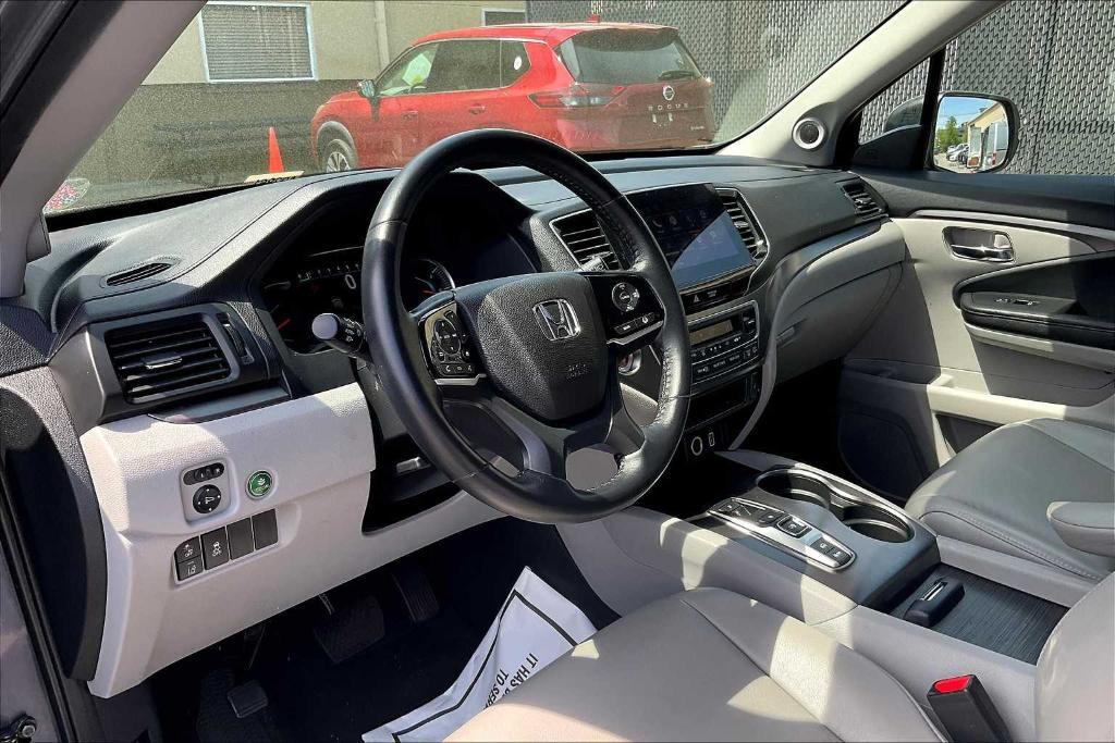 used 2022 Honda Pilot car, priced at $30,900