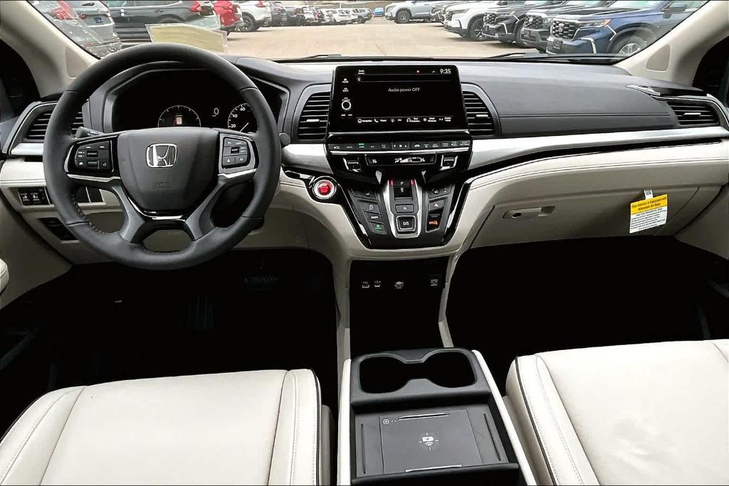 new 2025 Honda Odyssey car, priced at $48,005