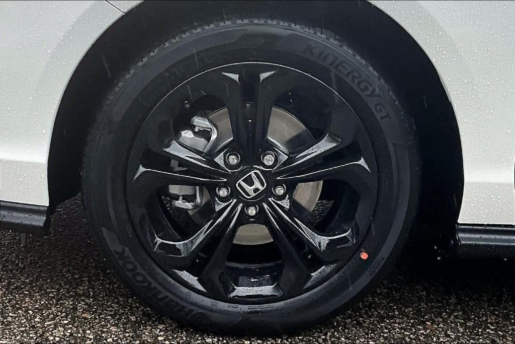 new 2025 Honda Accord car, priced at $32,165