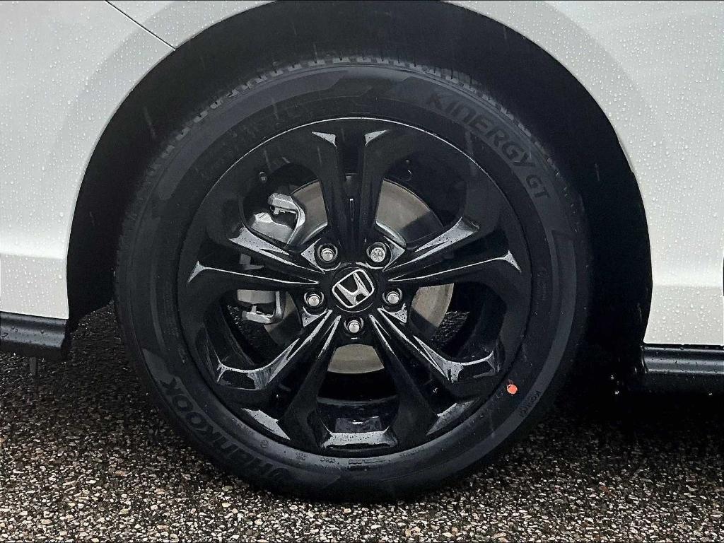 new 2025 Honda Accord car, priced at $30,706
