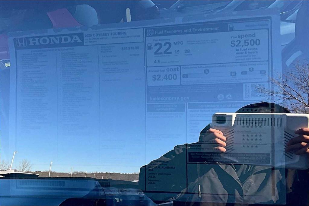 new 2025 Honda Odyssey car, priced at $48,815