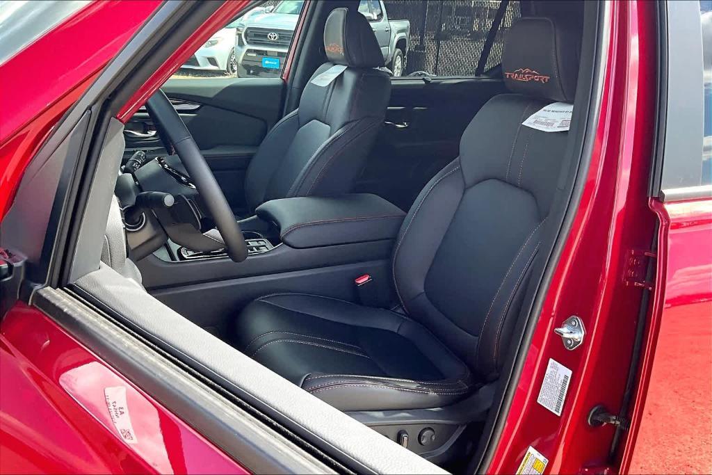 new 2025 Honda Pilot car, priced at $52,090
