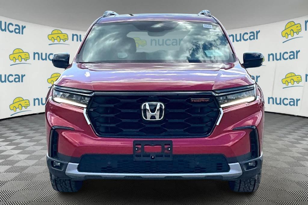 new 2025 Honda Pilot car, priced at $52,090
