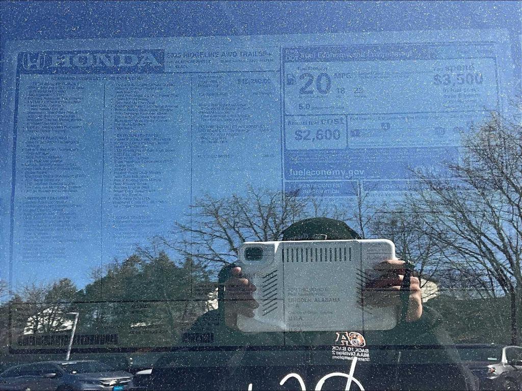 new 2025 Honda Ridgeline car, priced at $49,185